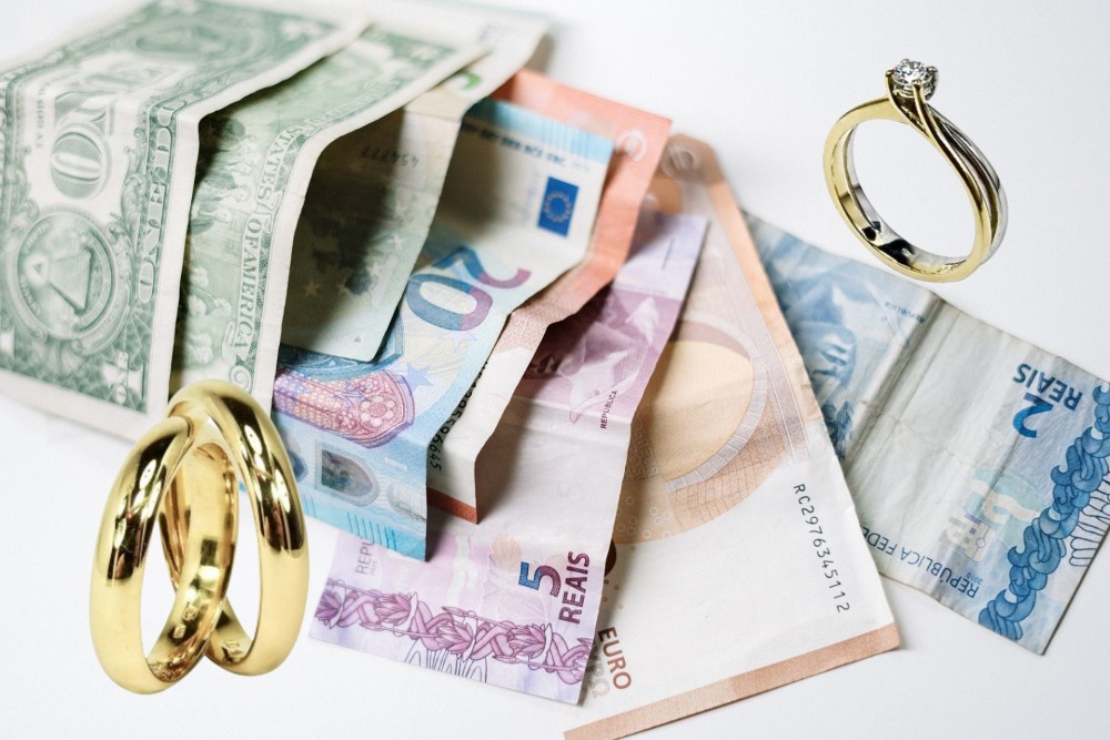 Foto: Saiba os preços das alianças de casamento na sua moeda local