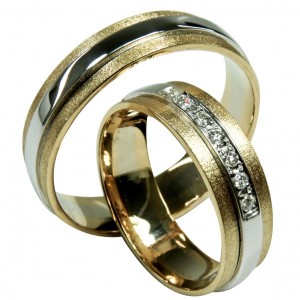 Alianças de Casamento em Ouro Bicolor com diamantes ou zircónias 